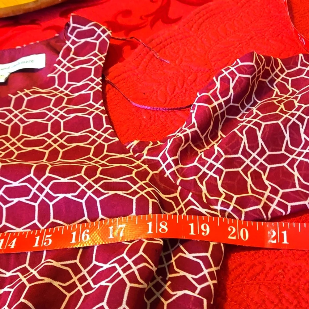 Cupcakes & Cashmere Women M Cold Shoulder Romper Dress Burgundy Geometric - Picture 7 of 11